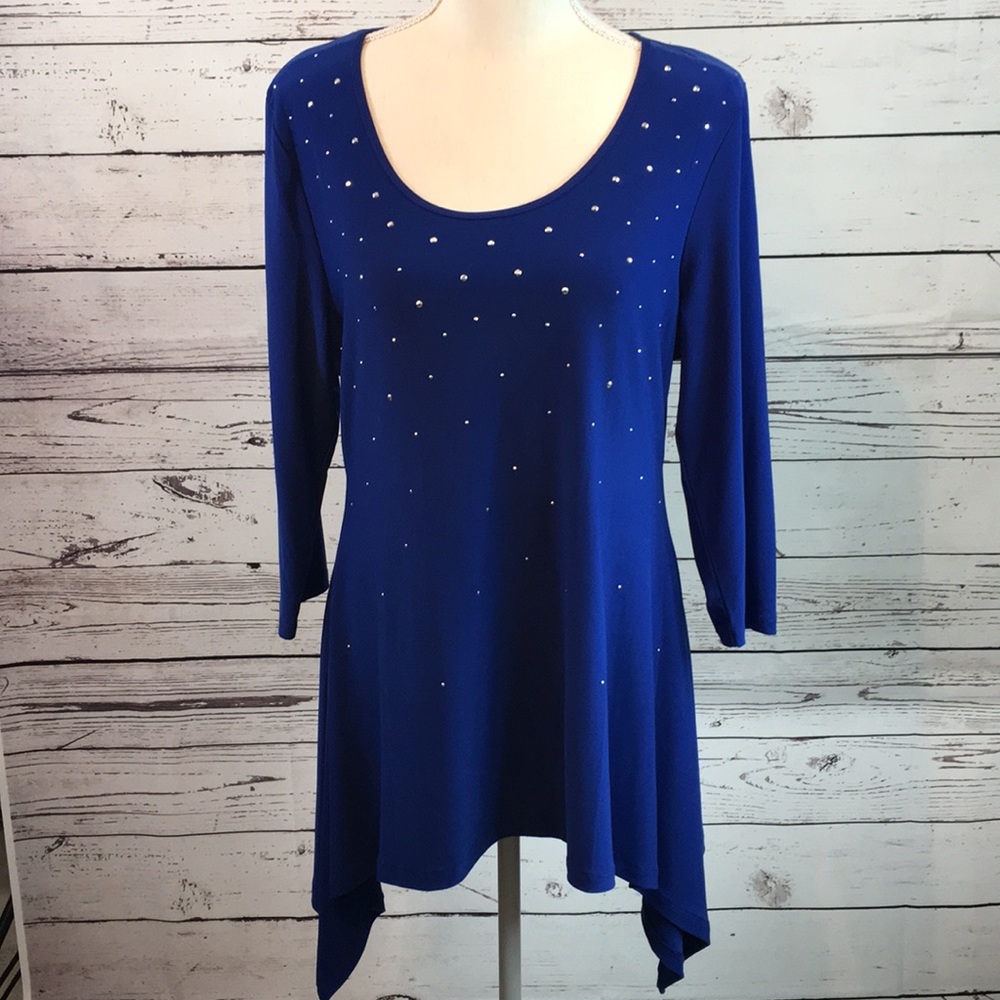 Chaus Top